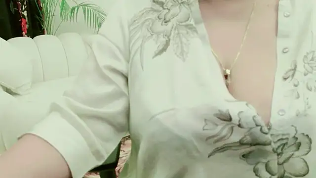 Gracefulgoddess online show from June 19, 1:14 pm
