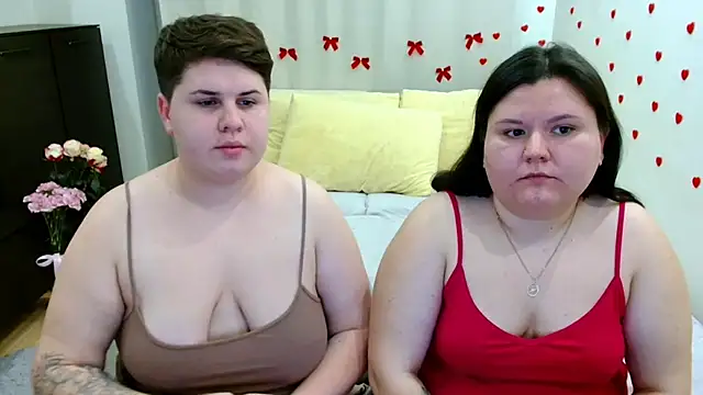 BeckyAndHellen online show from October 30, 6:20 pm