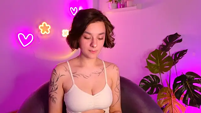 CutiepieCeline online show from May 9, 5:09 am