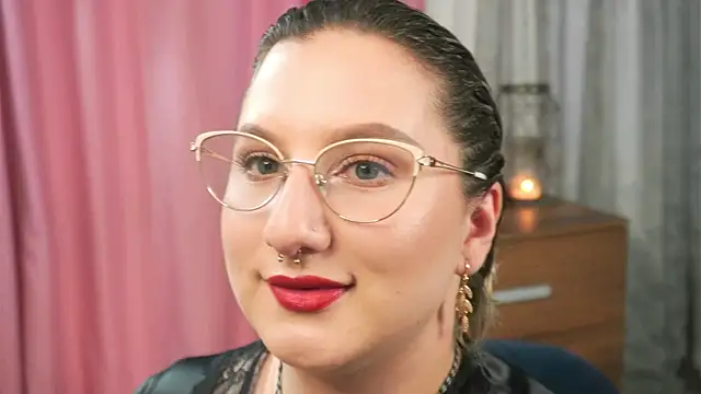 Ximenna Cruz online show from April 8, 8:11 pm