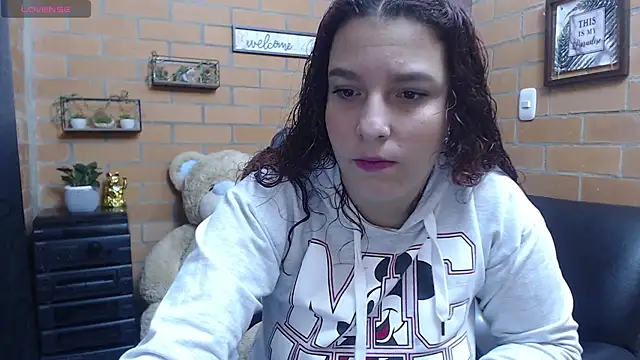 alexia 87 online show from September 12, 1:39 am