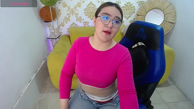 conniejames m online show from February 26, 1:54 pm