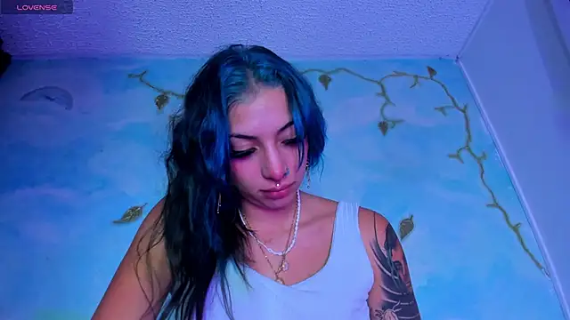 SaturnooStonee online show from March 11, 2:27 am