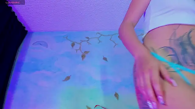 SaturnooStonee online show from October 22, 6:40 am