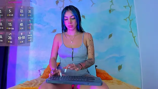 SaturnooStonee online show from September 23, 4:43 am