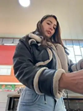 ValentinaaF online show from March 31, 1:00 pm