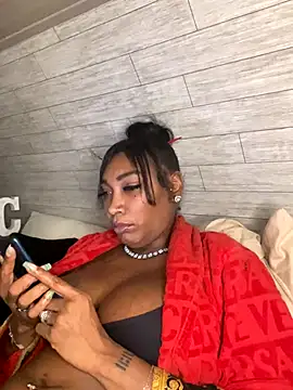 CUMQUEEN-XXX69 online show from September 24, 4:55 am