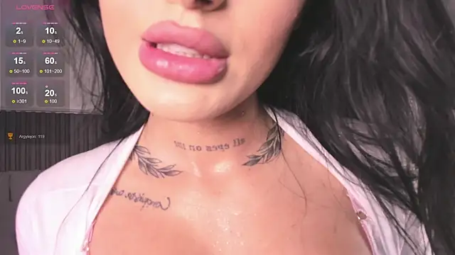 SOPHICARTERS online show from March 30, 1:00 pm