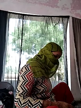 Miss Ayesha online show from April 18, 4:15 am