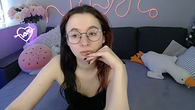 Mini Diva online show from March 3, 9:15 am