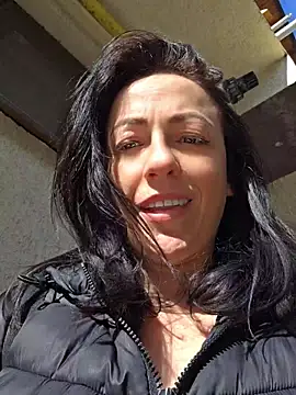 lovewildguy1 online show from April 16, 6:25 am