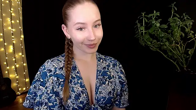 SindiWatsoon online show from October 17, 1:36 pm