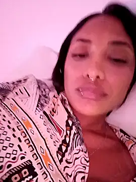 VictoireFeller online show from December 15, 4:29 am