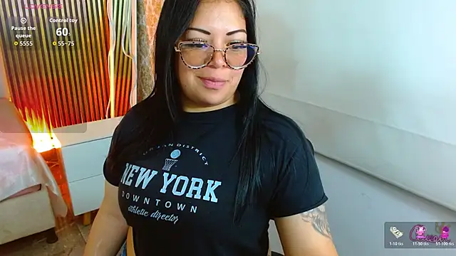 martinna tay online show from March 26, 4:58 am