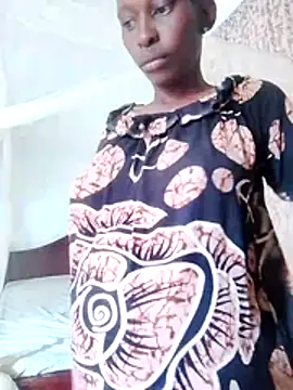 LOVELY-2BERRY online show from February 24, 7:18 am