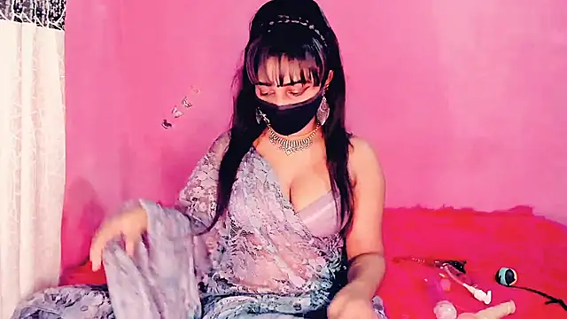 Sweetie Fox XXX online show from October 11, 5:37 pm