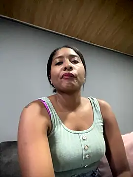 Berry Bans online show from October 20, 10:24 pm