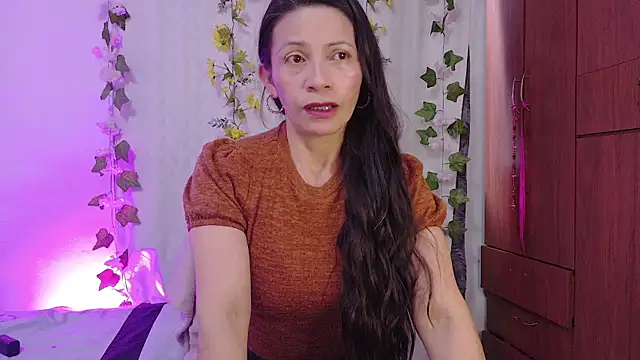 cattaleya1476 online show from July 28, 3:43 pm