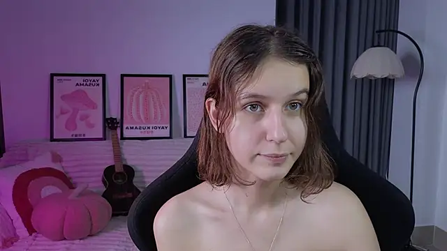 VanessaBayer2 online show from October 29, 10:19 am