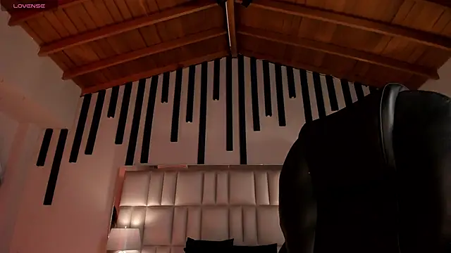 CarolineGraceX online show from November 23, 11:23 am