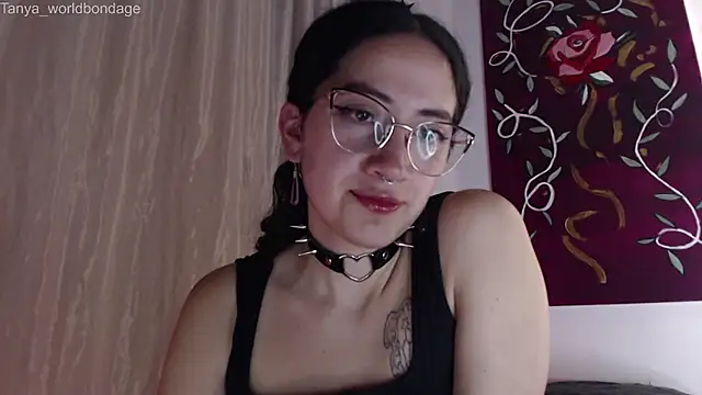 Tanya WorldBondage online show from October 24, 11:56 pm