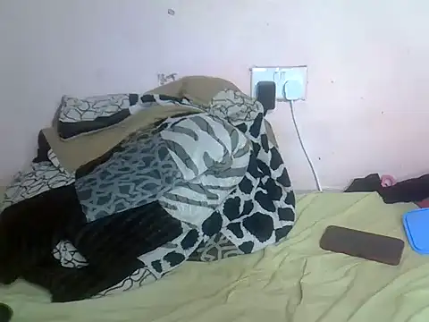 sweet rozie online show from March 13, 9:05 pm