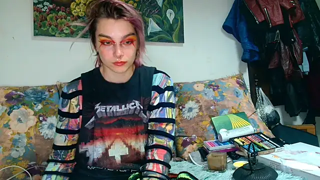 Sophie Bell online show from October 17, 6:55 pm