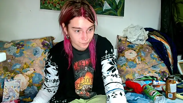 Sophie Bell online show from October 2, 5:40 pm