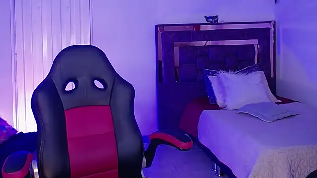 alejandrafitt online show from October 10, 10:36 pm