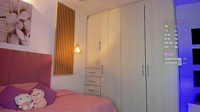 mia nevaeh online show from September 12, 8:49 pm