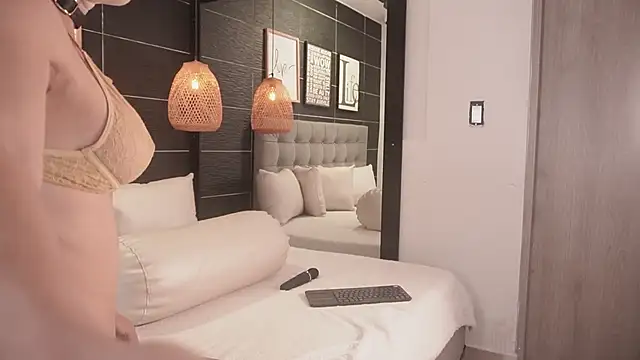 Bella TS  online show from September 9, 10:31 pm