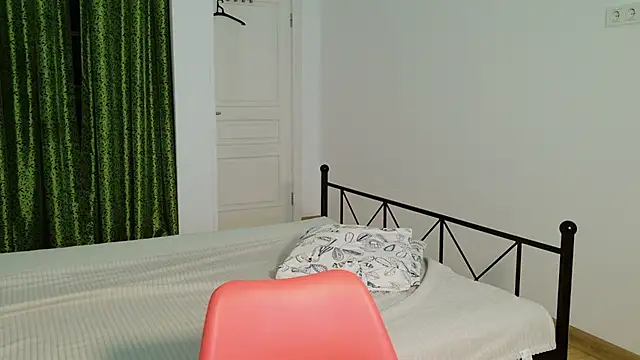 VioletCatt online show from September 24, 6:01 am