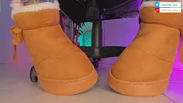 charlotte  grey online show from September 30, 8:46 pm