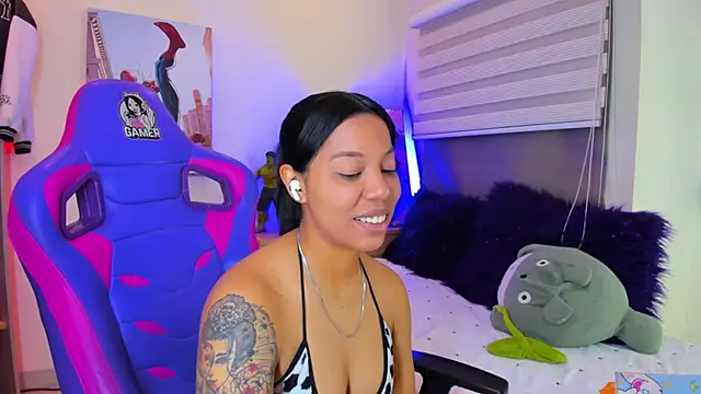 madelyn rose  online show from May 29, 7:01 pm