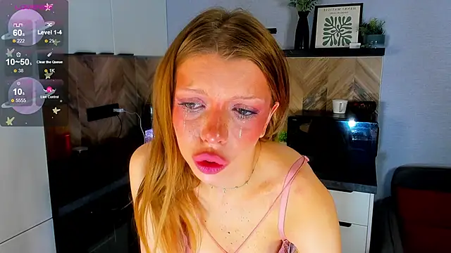 Hannah Carr online show from March 15, 9:17 pm