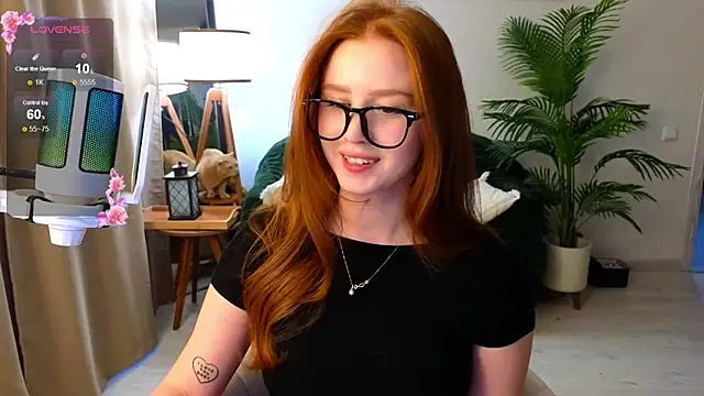 Meow babe online show from February 5, 1:14 pm