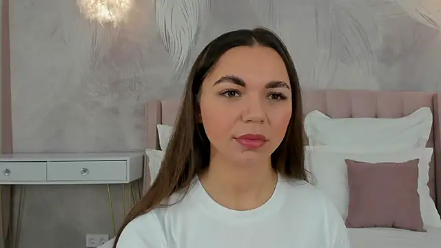 CamillaLarson online show from September 25, 5:06 am