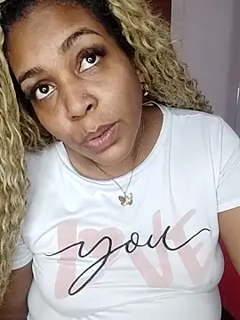 ELLA KELLY online show from September 11, 11:54 am