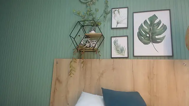 george jonnes online show from October 20, 10:07 am