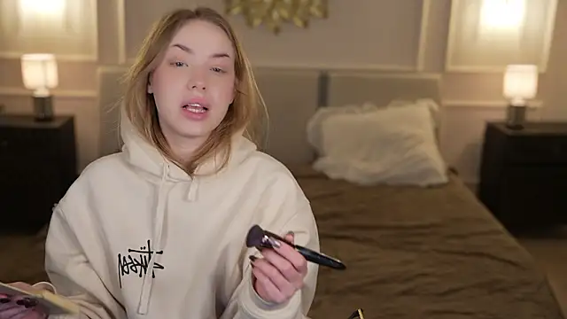 Linda054 online show from February 1, 2:32 am