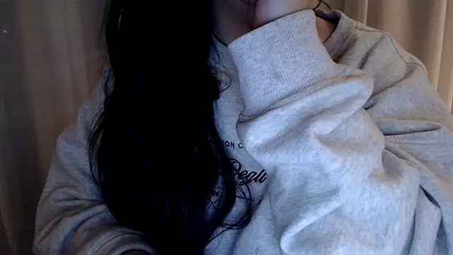 Sandysecret online show from September 24, 8:30 pm