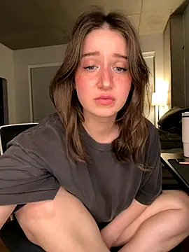 nerdynina online show from November 24, 3:30 am