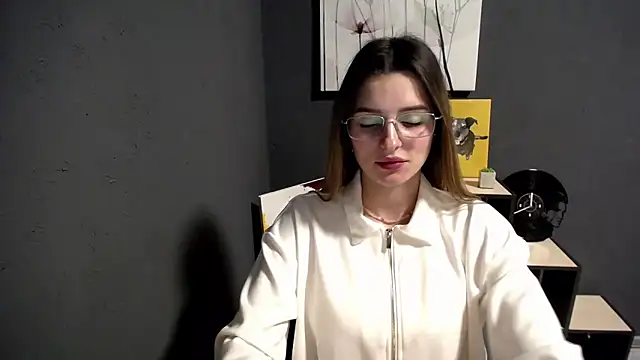 lady olivia  online show from December 19, 5:27 pm