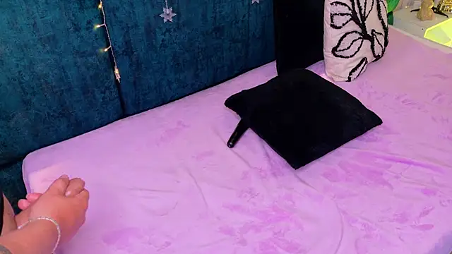 kataleyandliam online show from December 14, 8:14 pm