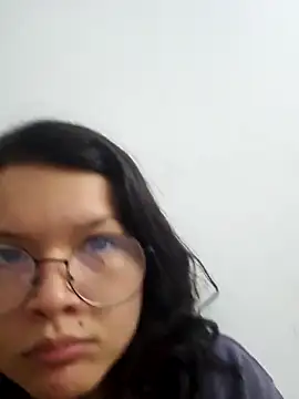 azumiichan online show from February 8, 1:20 am