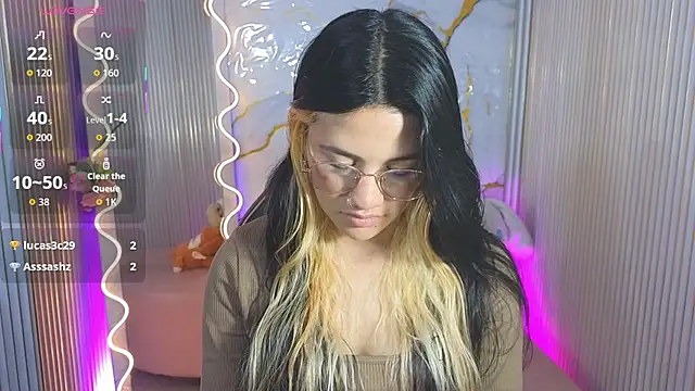 Chiara tay online show from April 23, 7:16 pm