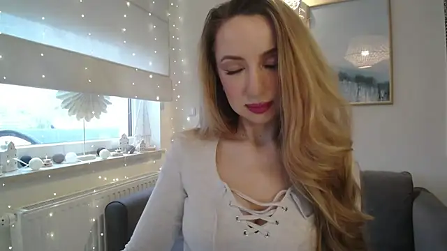 JulietteDiamond online show from December 18, 8:30 am