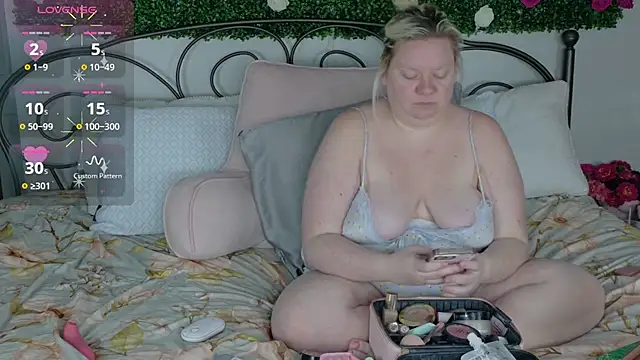 siennaxluxx online show from June 29, 8:52 pm