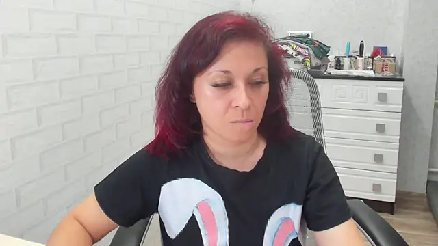 TeasyLana online show from September 14, 7:45 pm