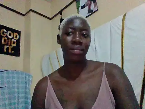 SquirtQueen16 online show from November 13, 6:12 am